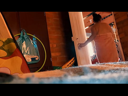 ❤️ Meu tío ségueme á ducha, fódeme mentres me ducho. ❤️ Follar en nós ❌️